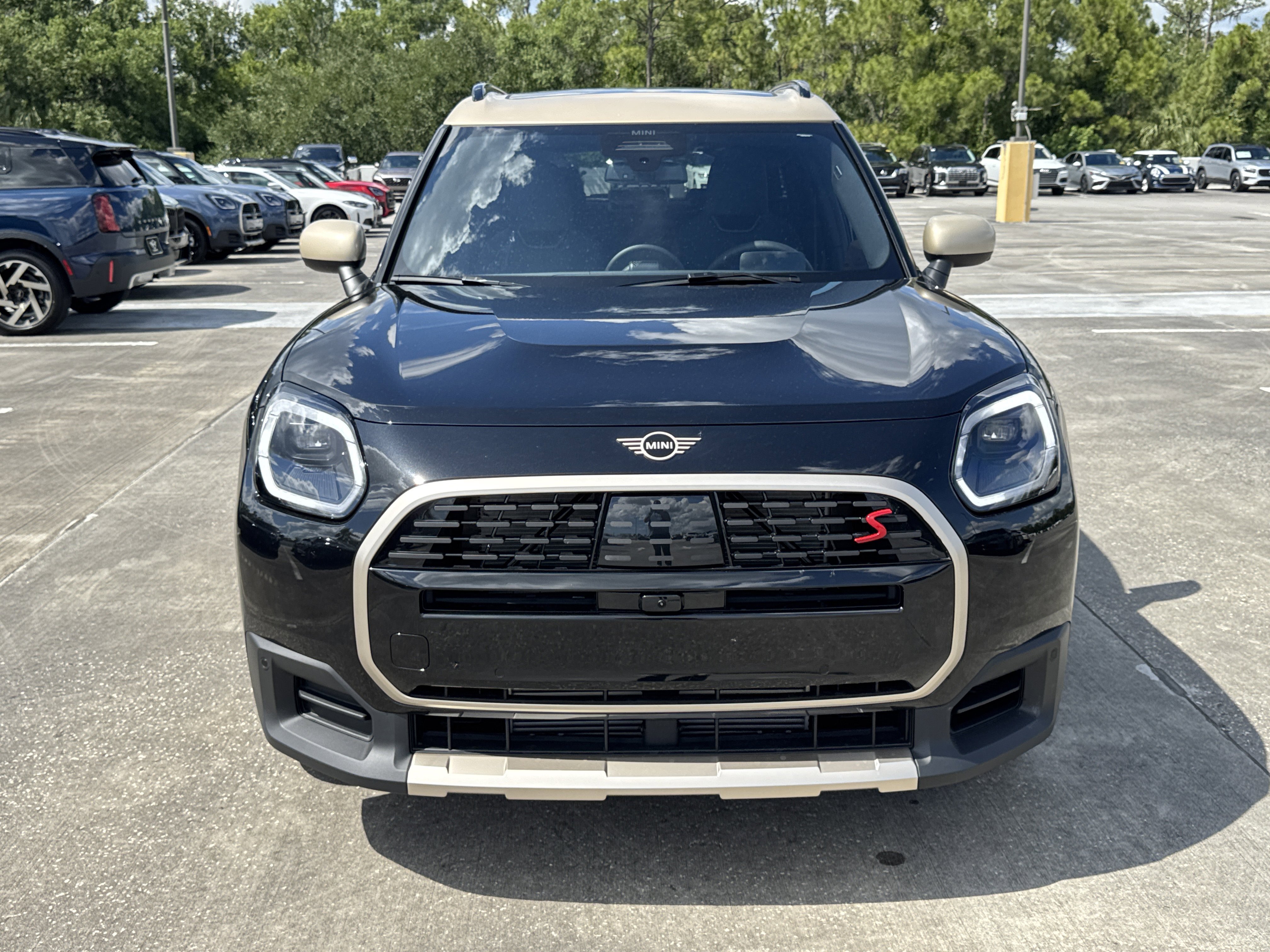 New 2027 Midnight Black MINI Iconic image 2