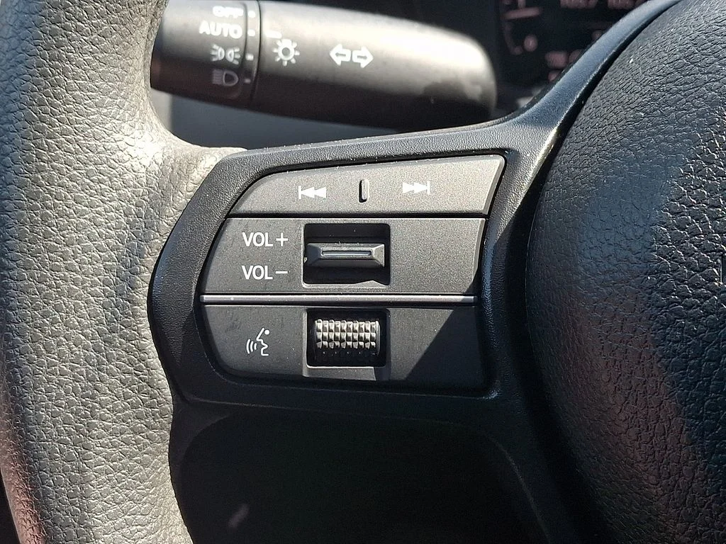Certified Used 2025  Honda SE image 20