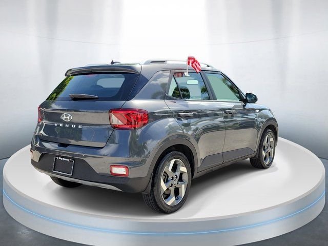 Certified Used 2024 Gray Hyundai SEL image 4