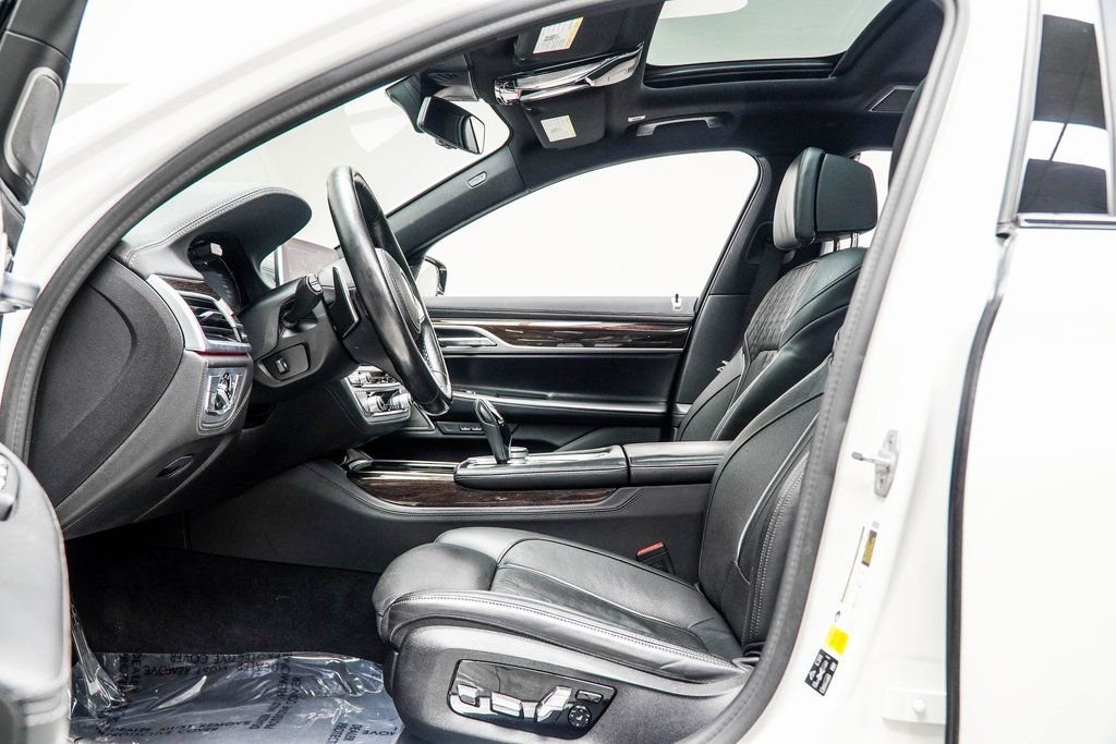 Used 2021 White BMW 740i xDrive image 36