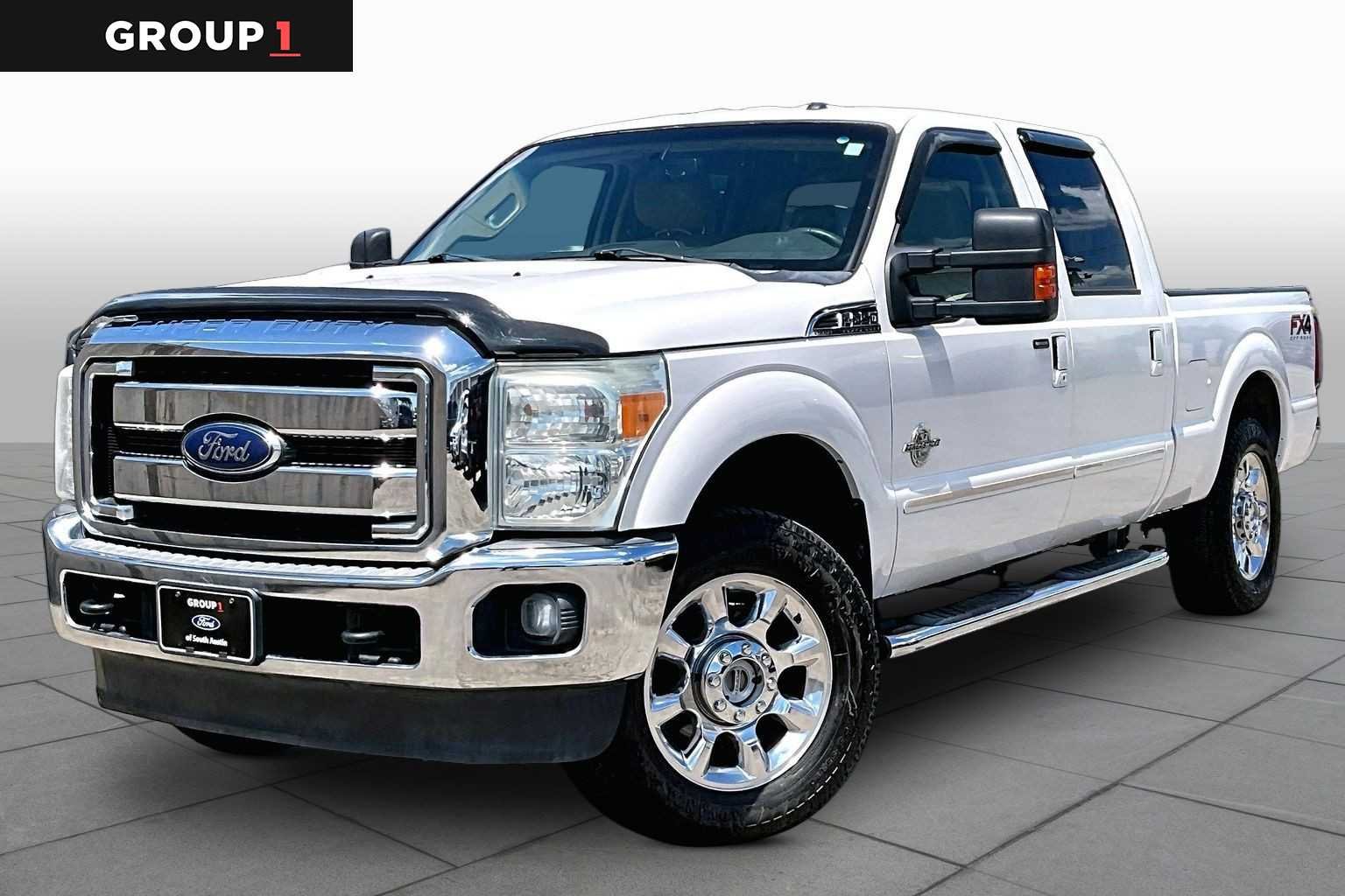 2015 Ford F-250 Lariat 4x4 Crew Cab 156 in's photo