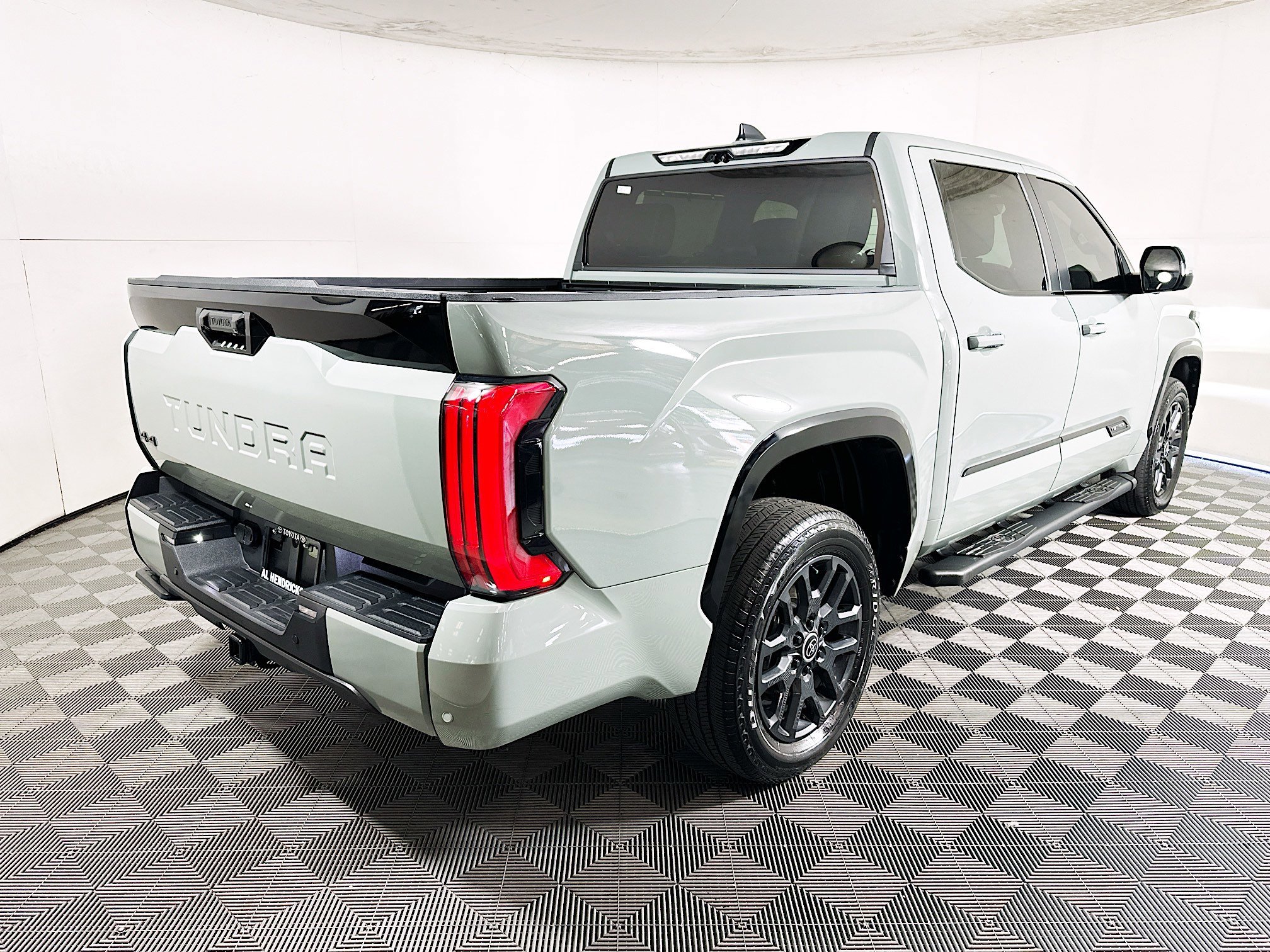 2024 Toyota Tundra thumbnail 5