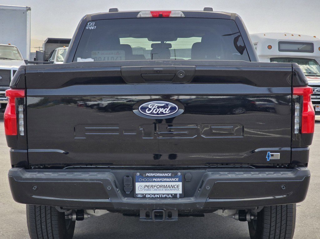 New 2024 Agate Black Metallic Ford XLT image 19