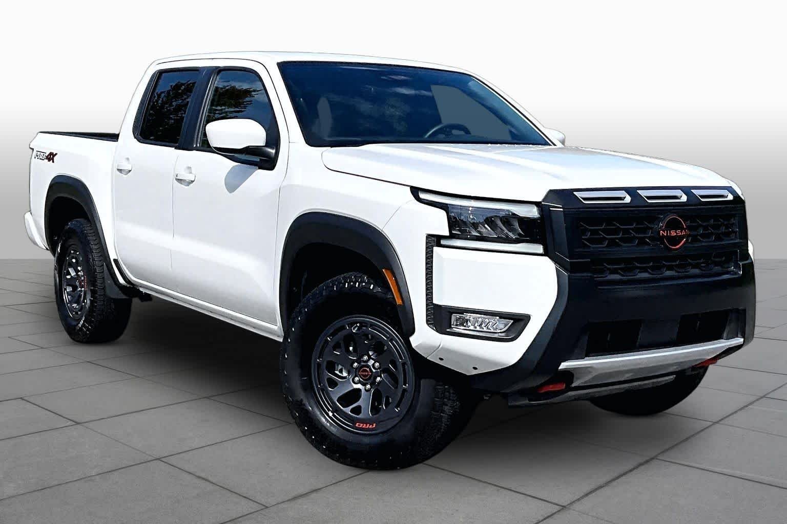 Used 2026 Glacier White Nissan PRO-4X image 3