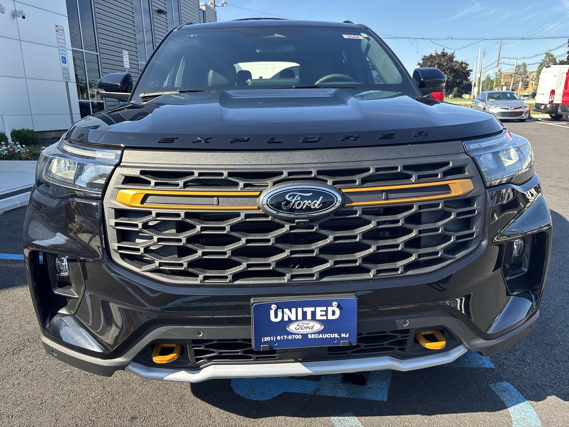 New 2026 Agate Black Metallic Ford Tremor® image 27