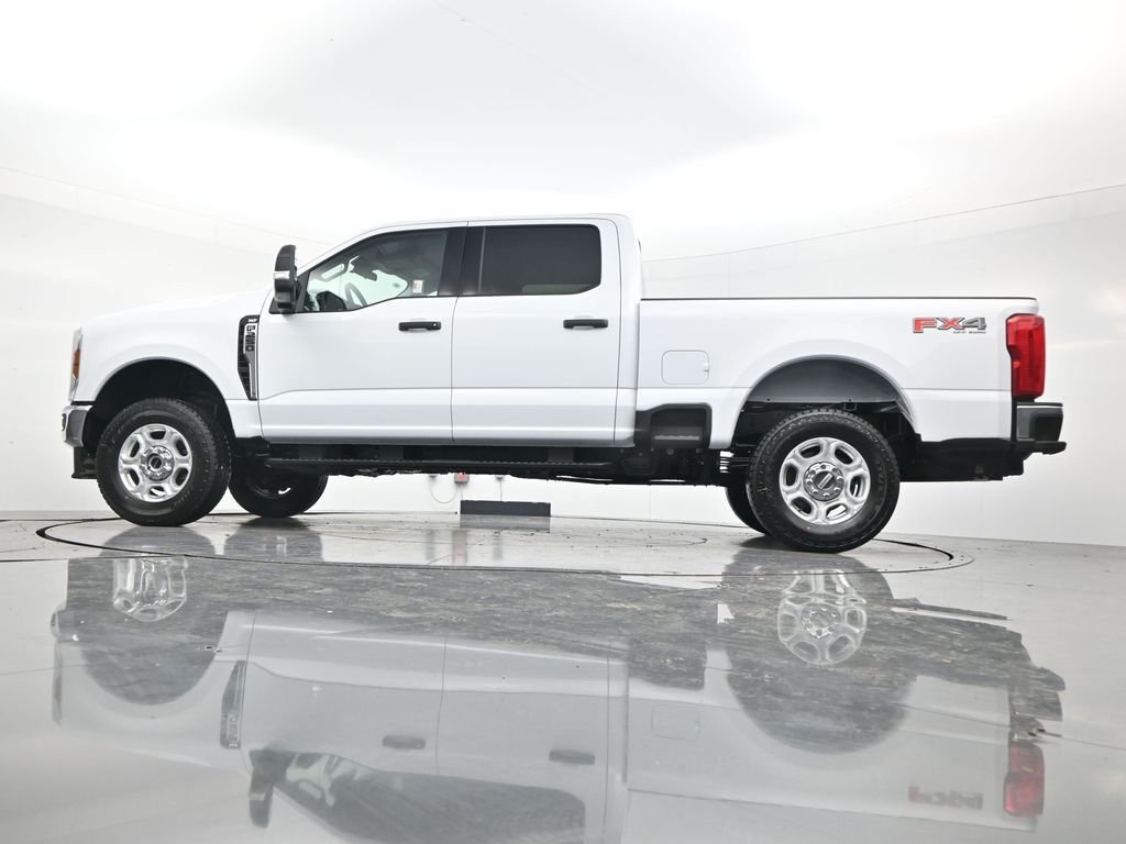 New 2026 Oxford White Ford F-250® XLT image 49