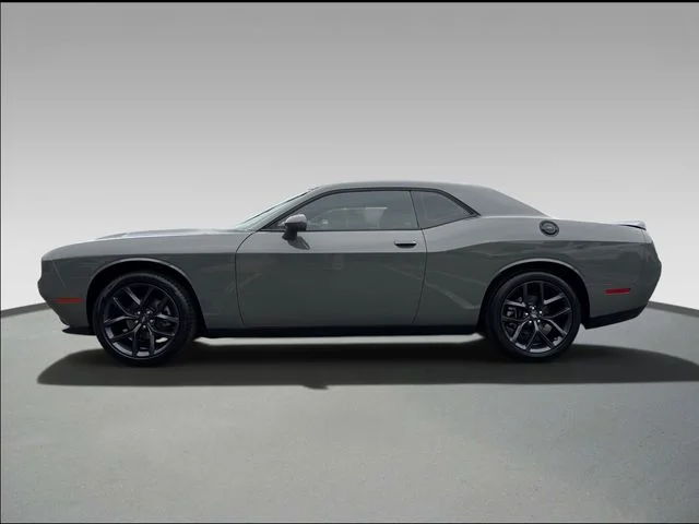 Used 2023 Destroyer Gray Clearcoat Dodge SXT image 3