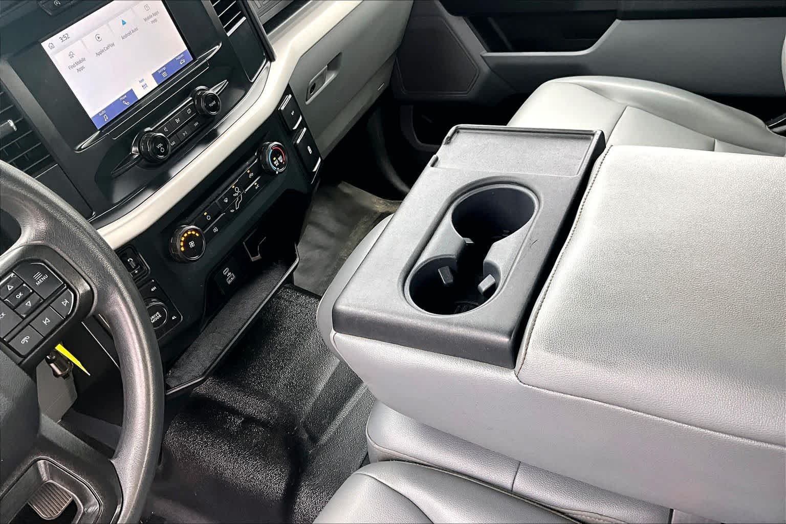 Used 2022 Oxford White Ford XL image 17