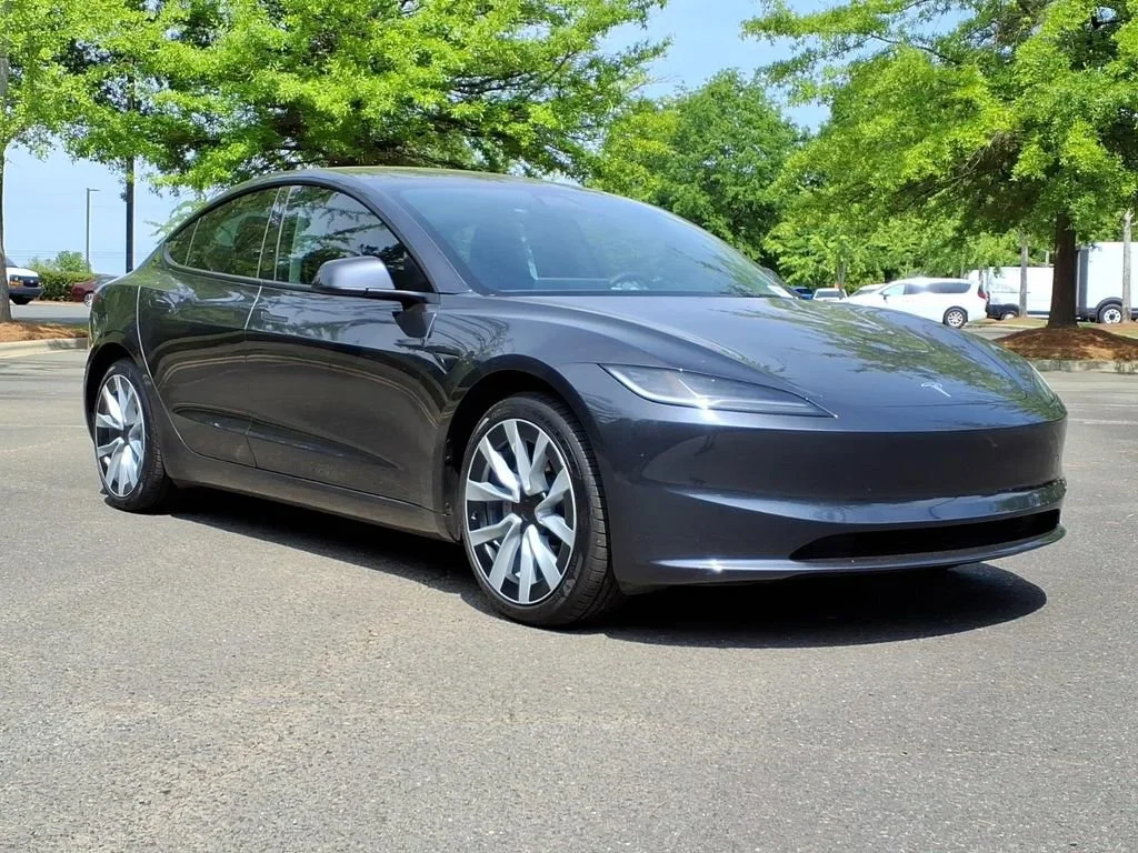 2025 Tesla Model 3 Long Range's photo
