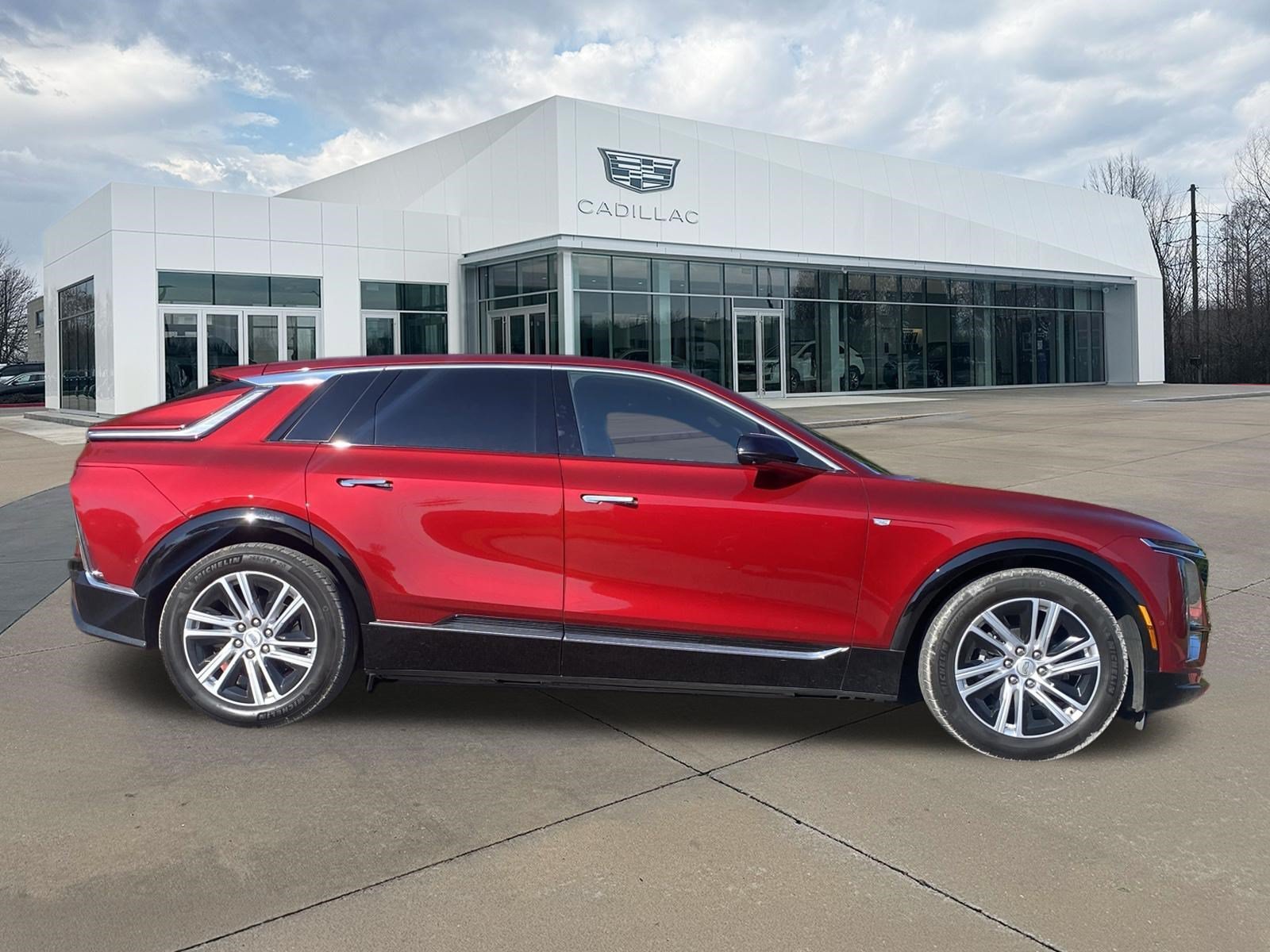 Certified 2024 Cadillac LYRIQ Tech with VIN 1GYKPMRL1RZ109384 for sale in Bentonville, AR