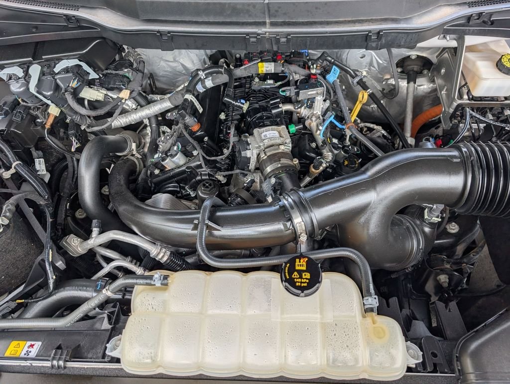Used 2023  Ford Lariat image 23