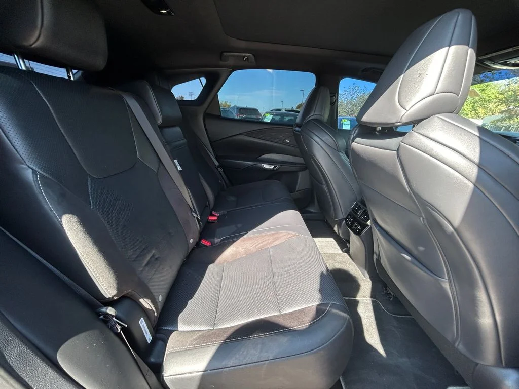 Used 2024 Black Lexus 500h F SPORT Performance image 17
