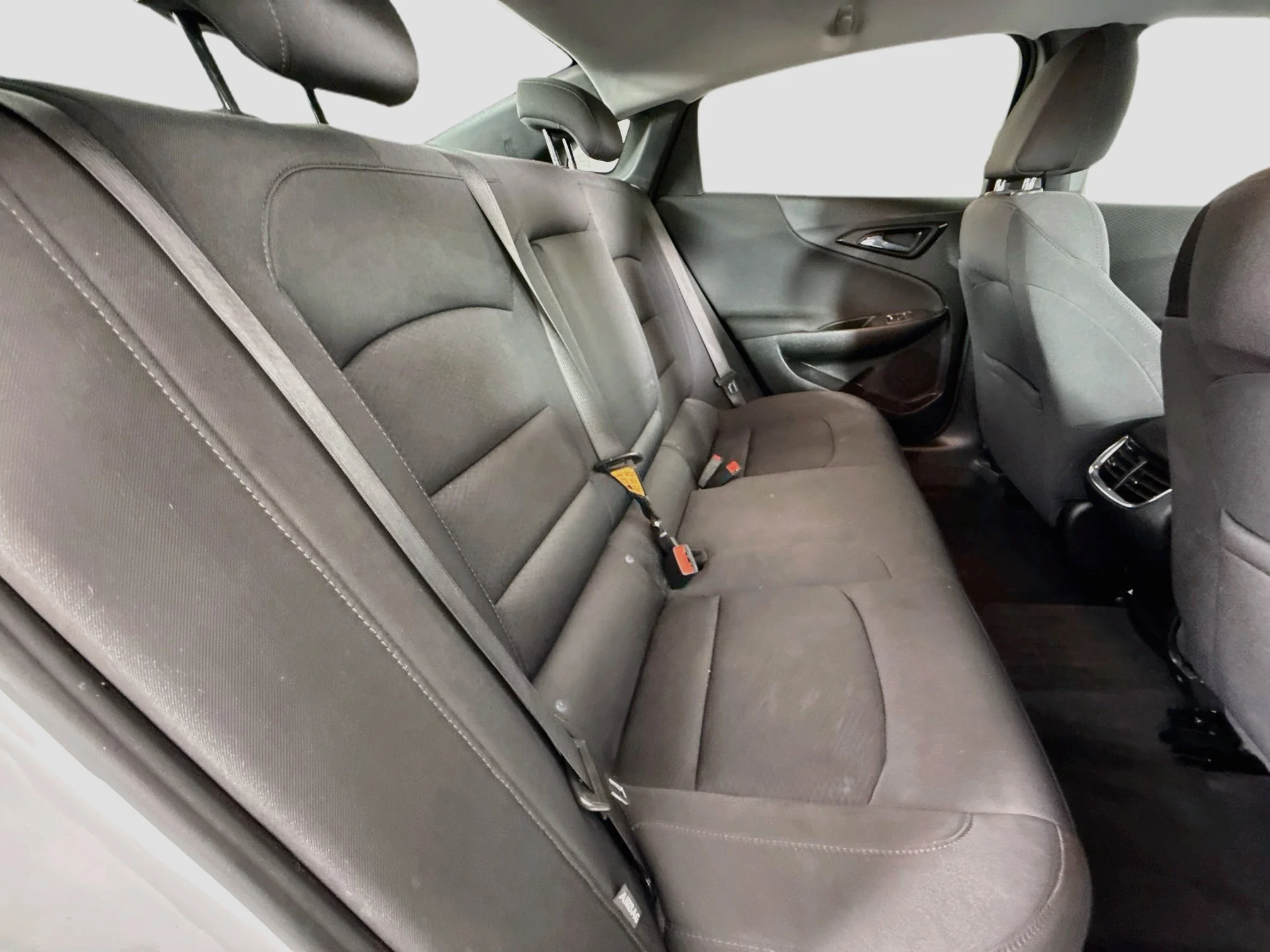Used 2021 SUMMIT WHITE Chevrolet LT image 28