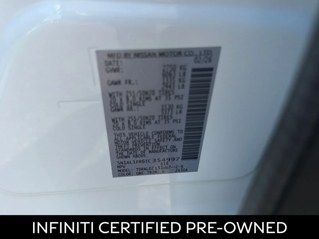 Certified Used 2026 Radiant White INFINITI LUXE image 27