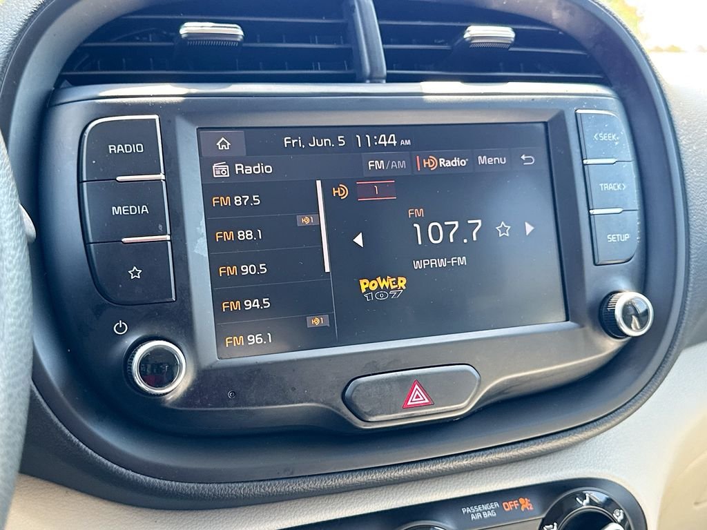 Used 2025 Snow White Pearl Kia LX image 24
