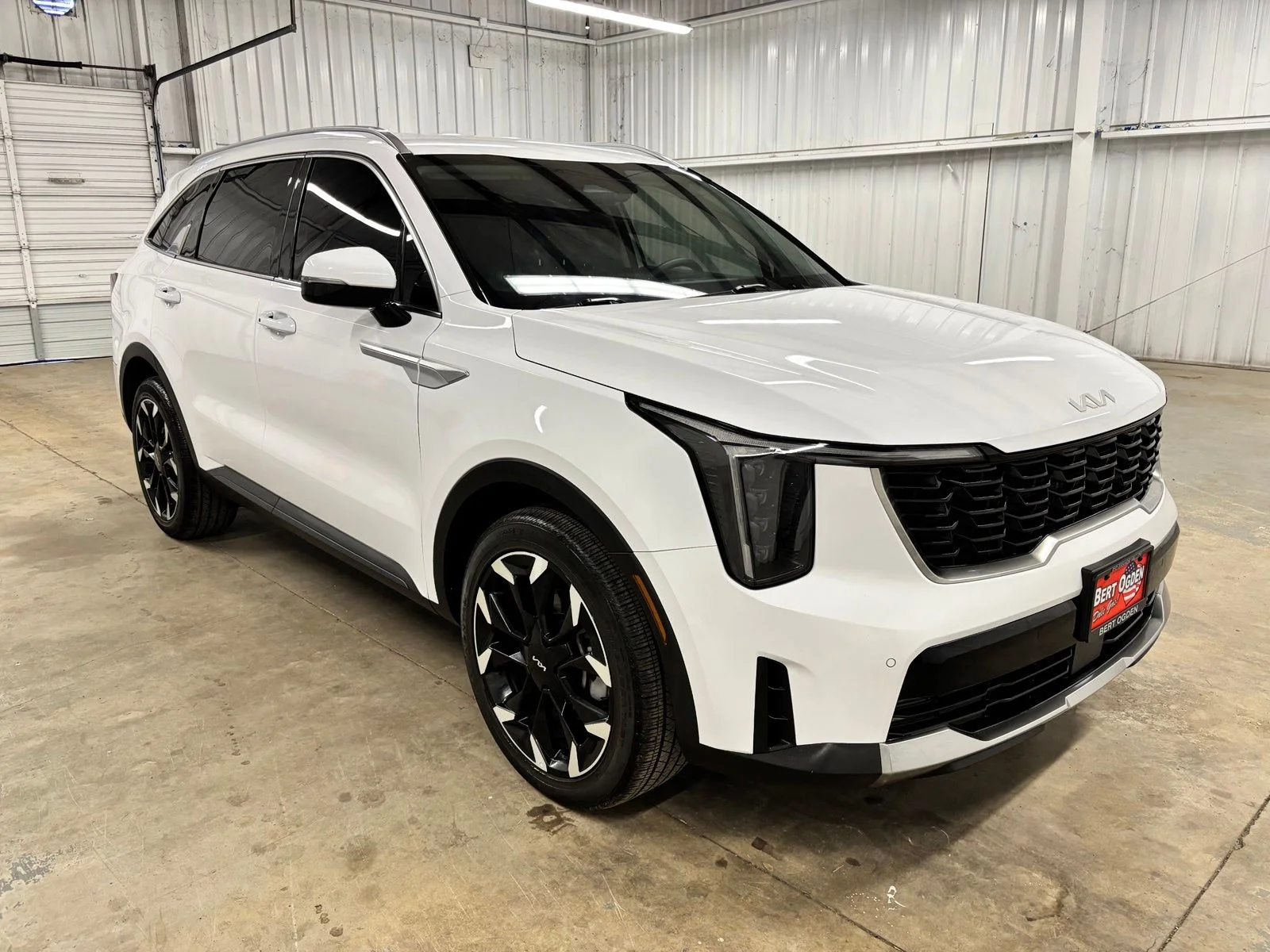 Used 2025 White Kia EX image 1