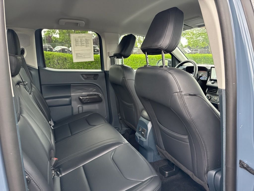 Used 2024 Azure Gray Metallic Ford Lariat image 22