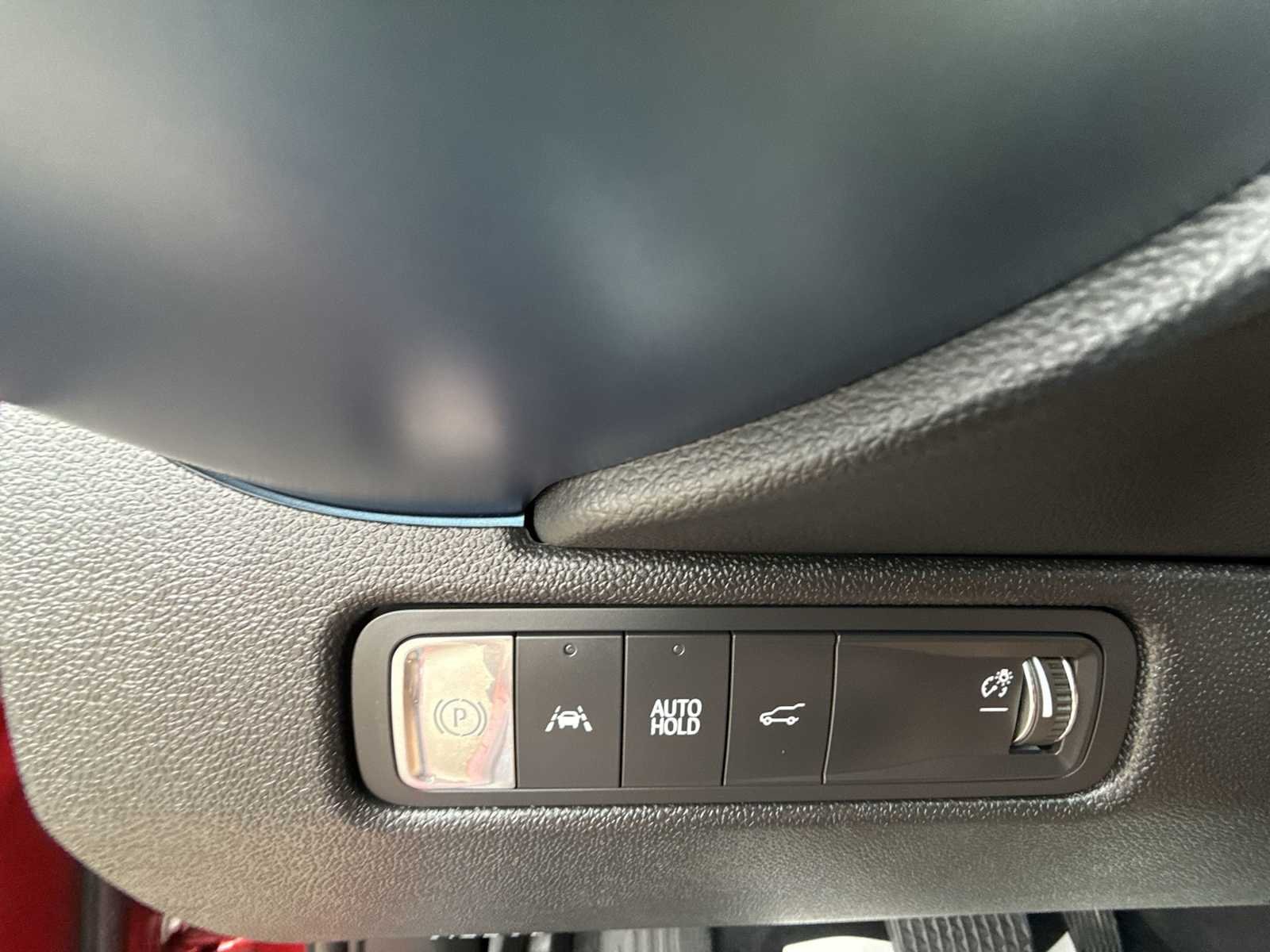 2024 Chevrolet Equinox EV LT - Photo 17