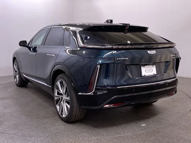 2025 Cadillac LYRIQ Luxury 3 - Photo 11