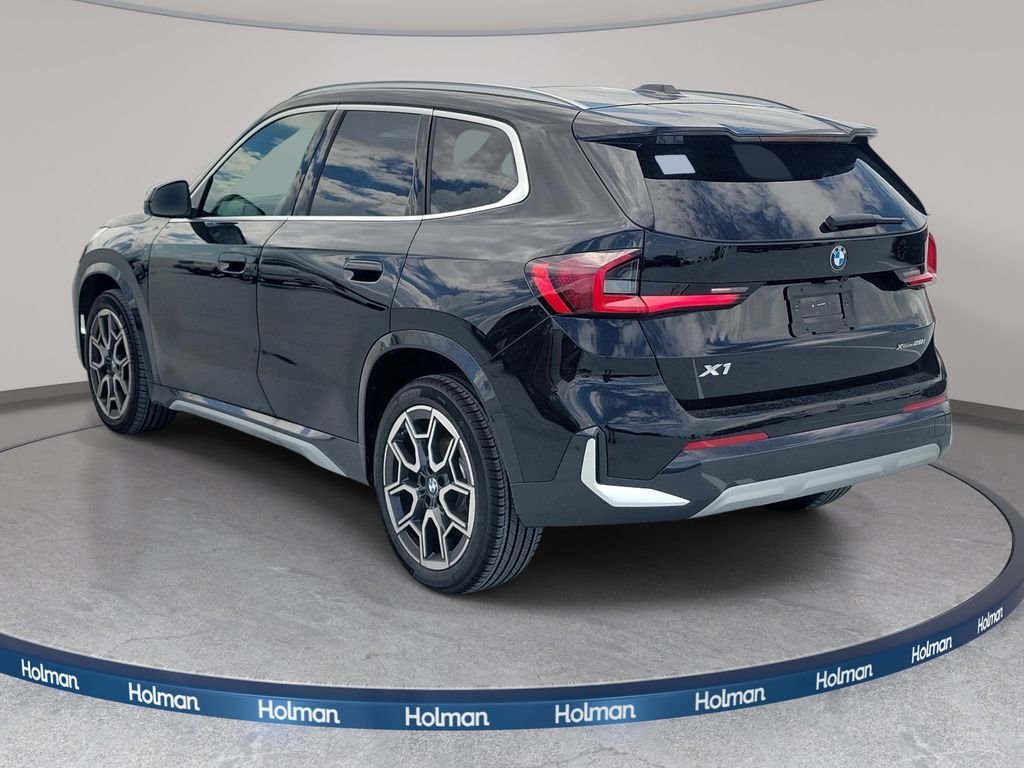 Used 2026 Jet Black BMW xDrive28i image 7