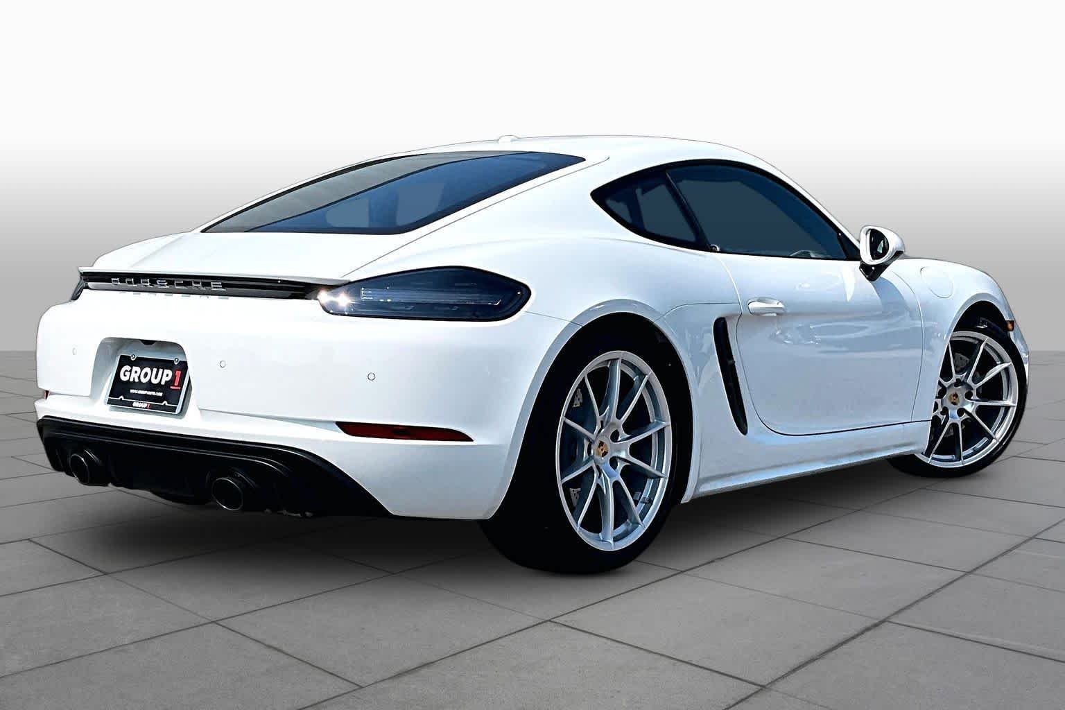 Used 2025 White Porsche GTS 4.0 image 13