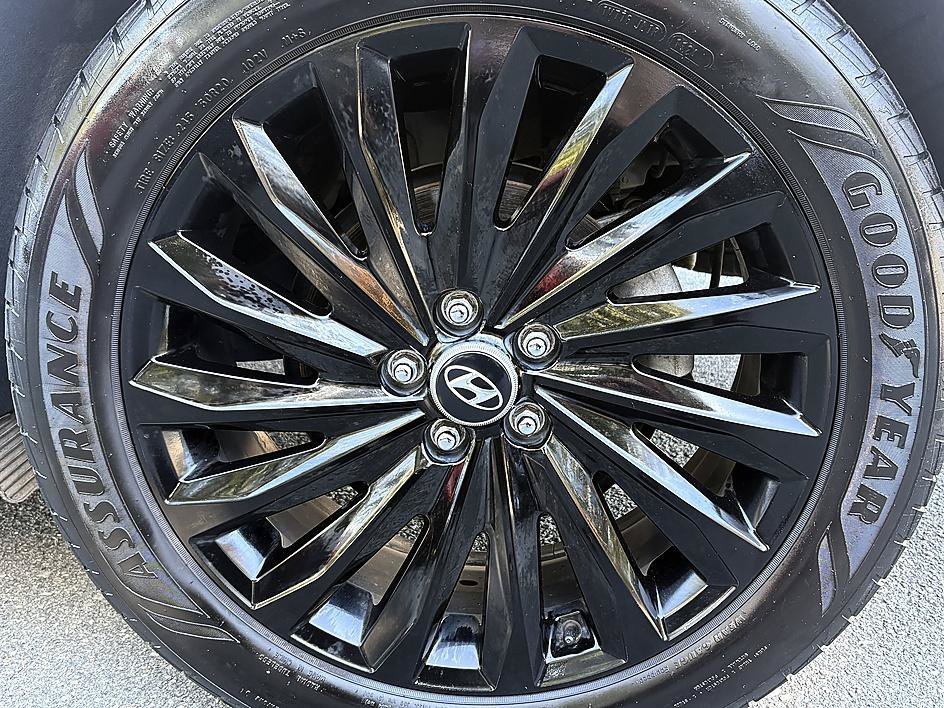 Used 2024 Hyper White Hyundai Calligraphy Night Edition image 5