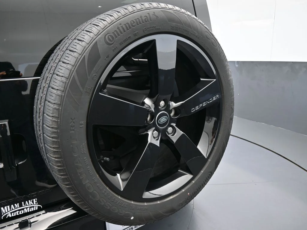 2023 Land Rover Defender X - Photo 39