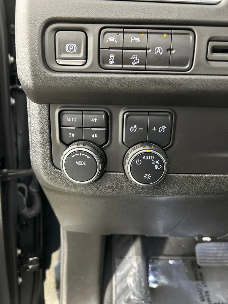 Used 2024 Black Chevrolet Premier image 13