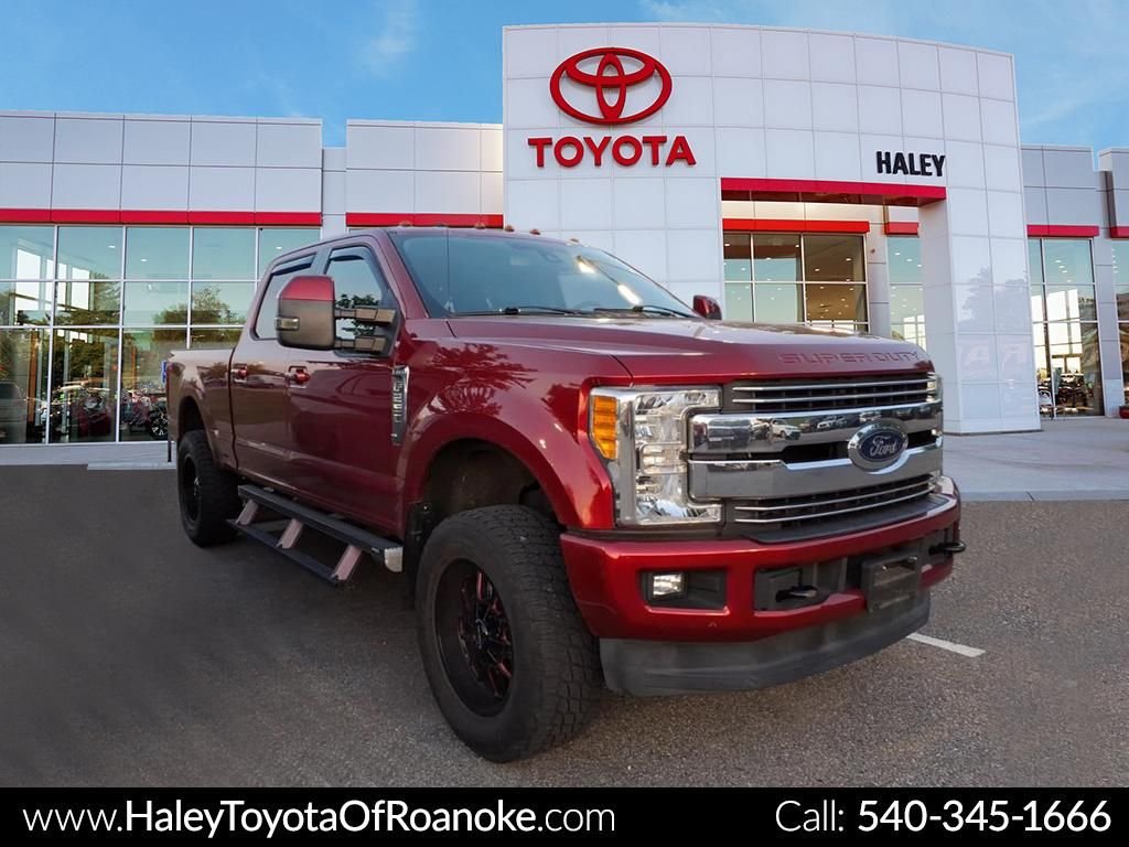 2017 Ford F-250 Lariat 4x4 Crew Cab 6-3/4' Box's photo