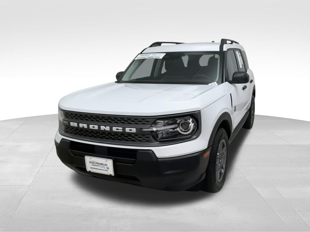 Used 2025 White Ford Big Bend image 4