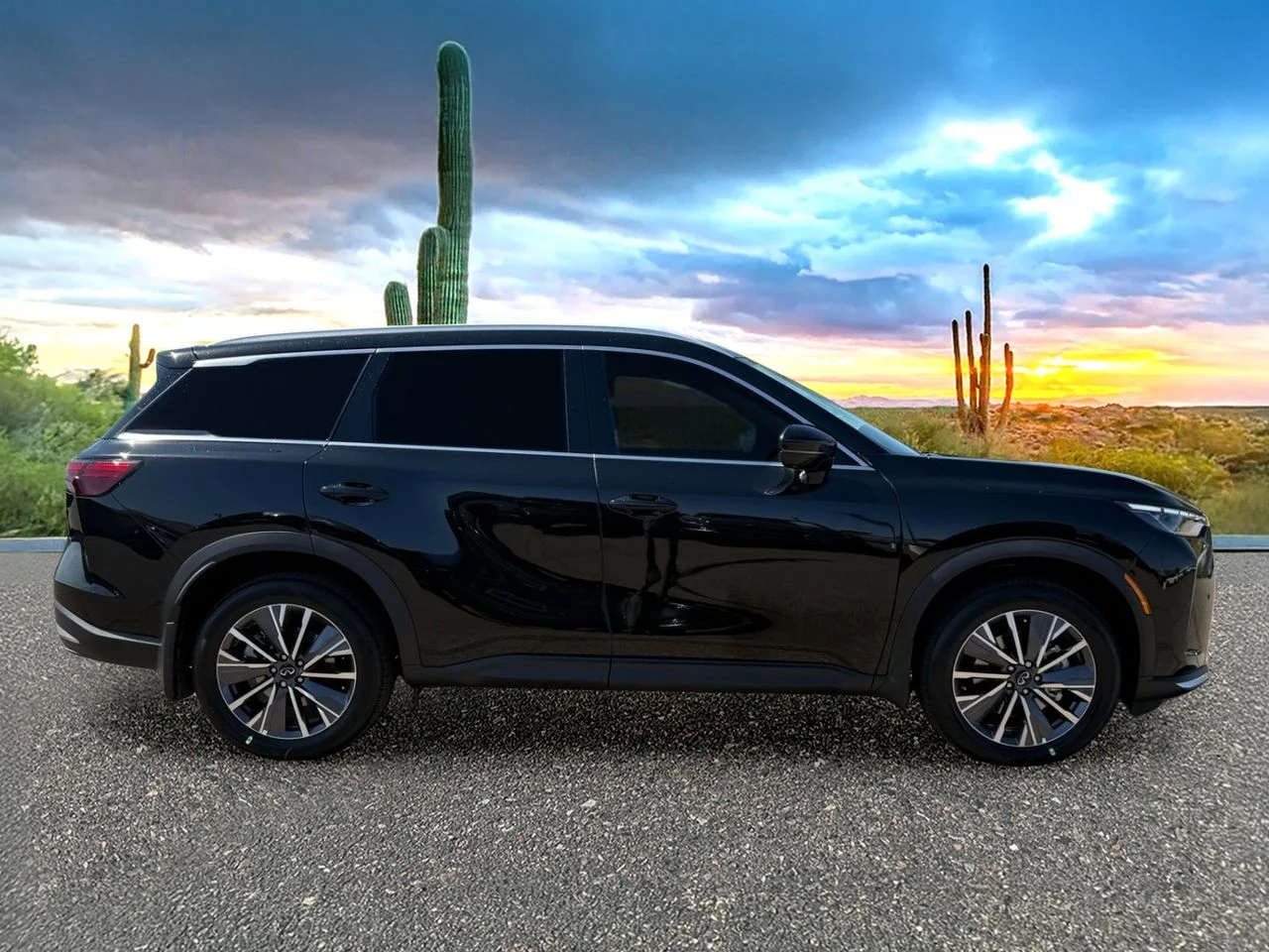 New 2027 MINERAL BLACK INFINITI Luxe FWD image 8