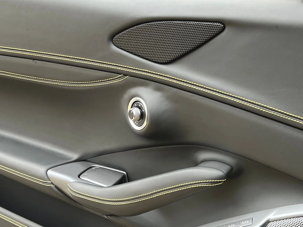 Used 2022 Yellow Ferrari M image 32