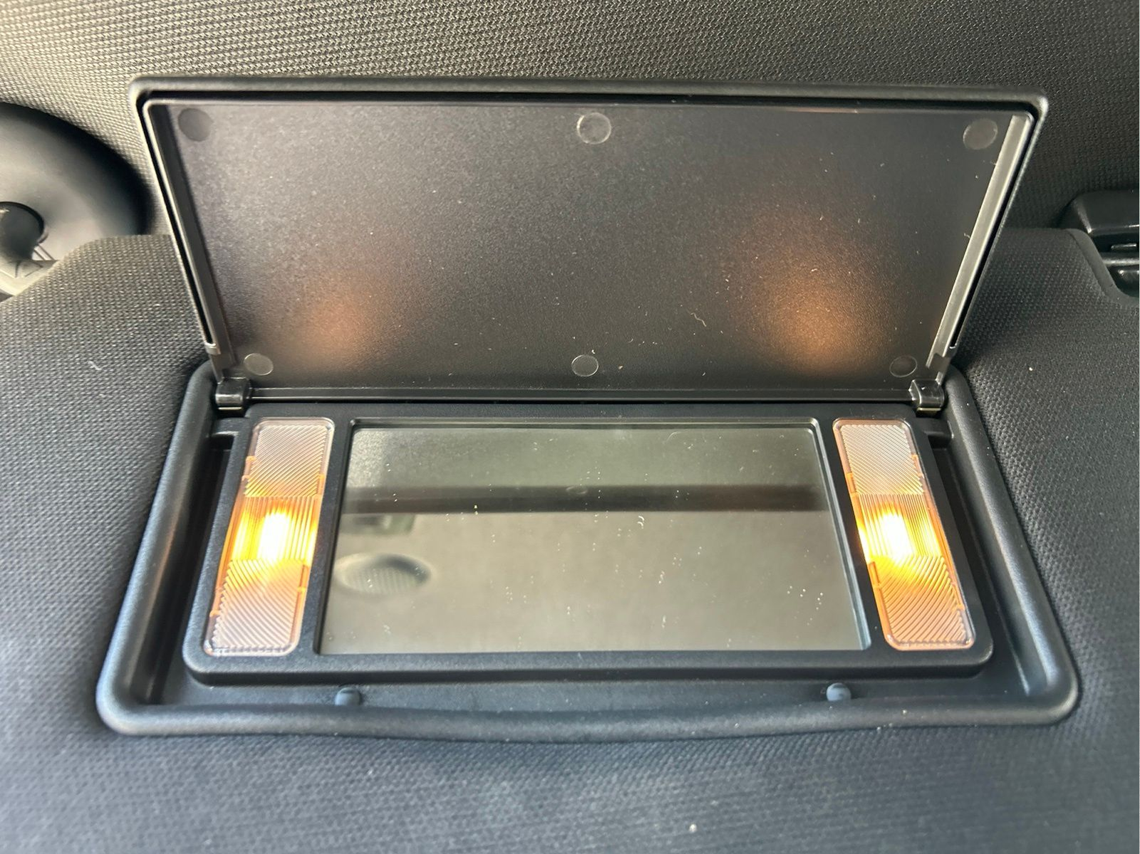 Used 2018 Black Jeep Altitude image 34