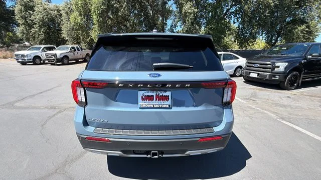 2026 Ford Explorer Active - Photo 5