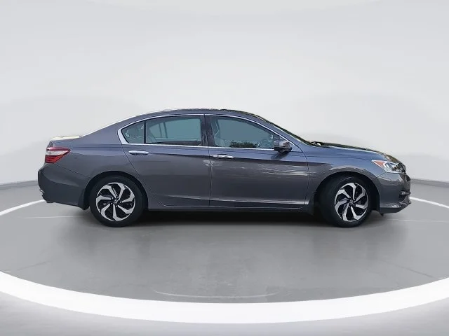 Used 2017 Gray Honda EX-L image 2