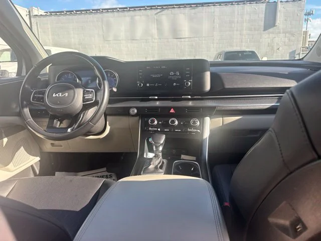 Used 2022 White Kia LXS image 17