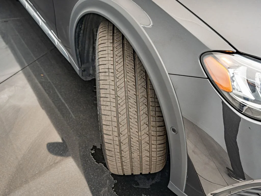 Used 2017 Magnetic Metallic Ford SE image 84