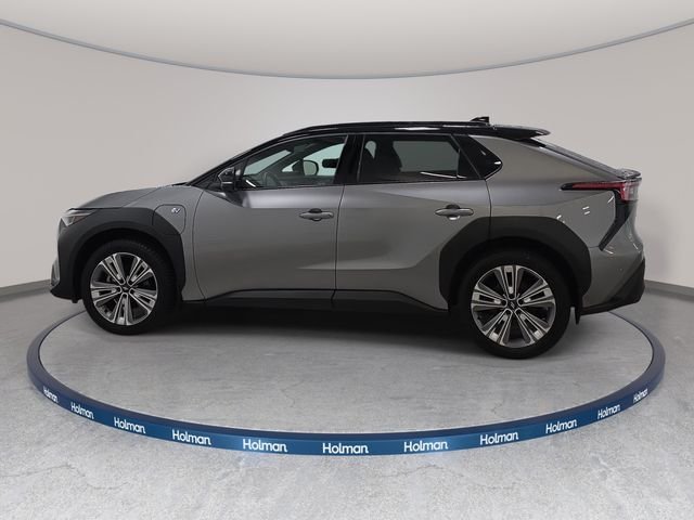 Used 2023 Black Subaru Touring image 9