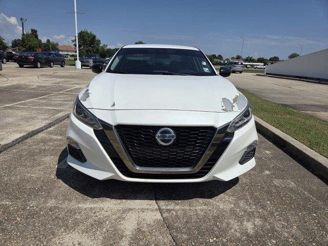 Used 2020 Pearl White Tricoat Nissan 2.5 SR image 8