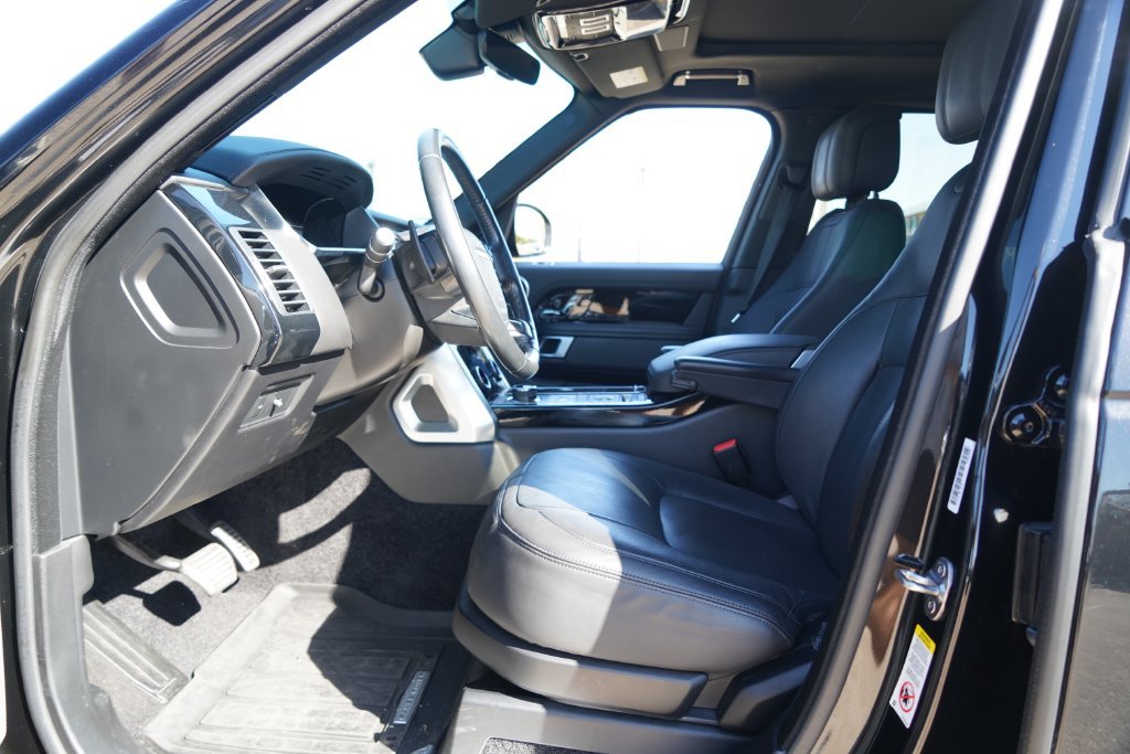Used 2021 Black Land Rover Westminster image 10