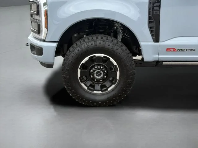 New 2026 Glacier Gray Metallic Tri-Coat Ford F-250® Lariat® image 25