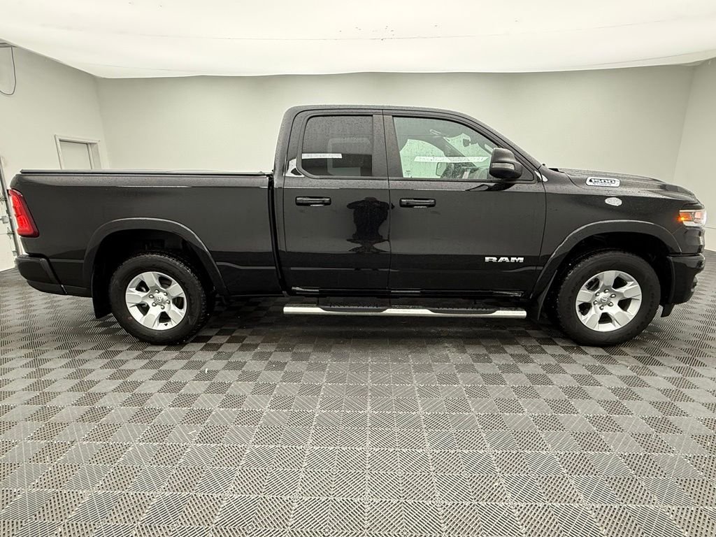 Used 2025 Diamond Black Ram Big Horn/Lone Star image 8