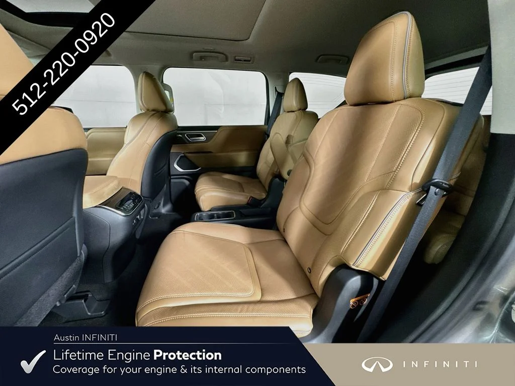 New 2027 Silver INFINITI LUXE image 32
