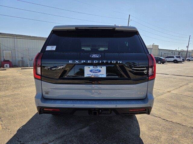 New 2027 Glacier Gray Metallic Tri-Coat Ford MAX Active image 4