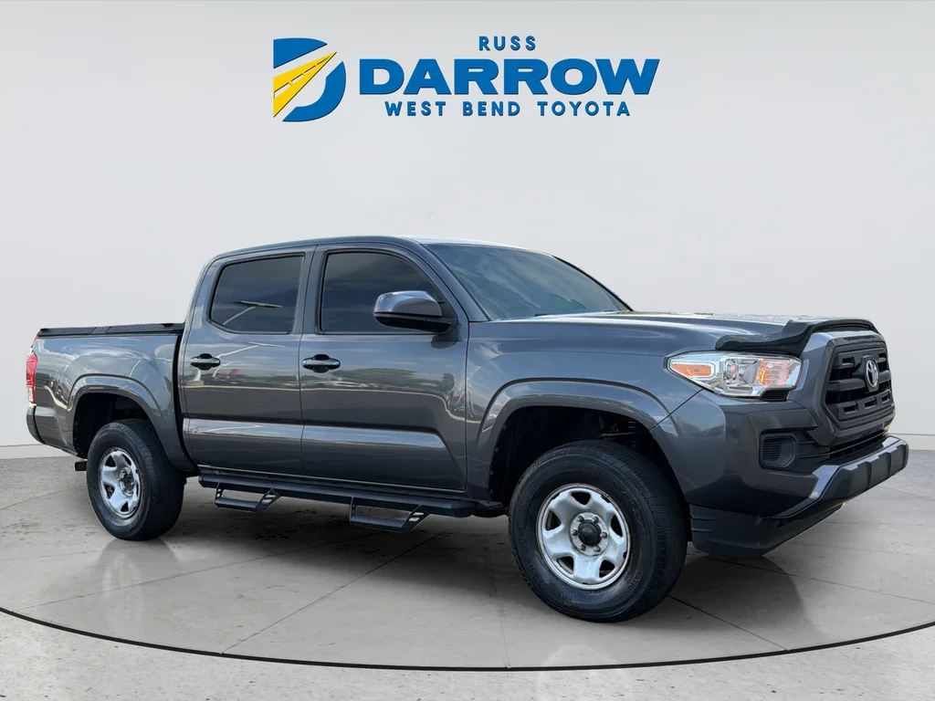 Used 2017 Gray Toyota SR image 6