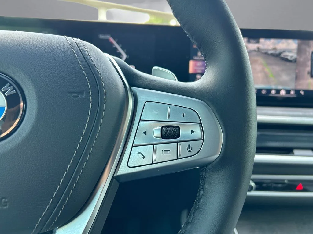 Certified Used 2025 Blue BMW xDrive40i image 27