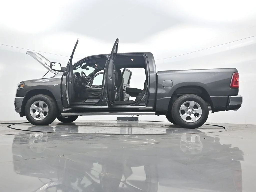 New 2026 Granite Crystal Metallic Clearcoat RAM Big Horn/Lone Star image 48