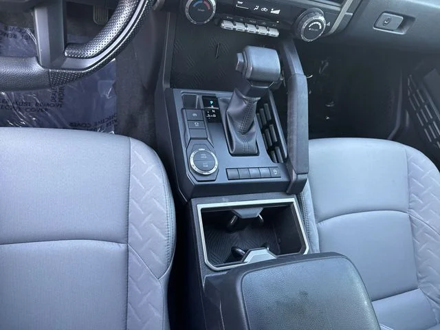 Used 2024  Toyota SR5 image 23