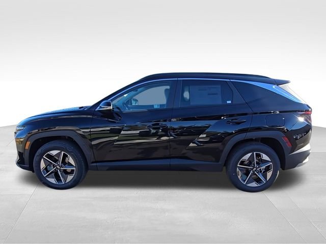 Used 2025 Black Hyundai SEL Convenience image 5