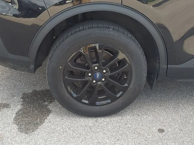 Certified Used 2021 Black Ford SE image 30